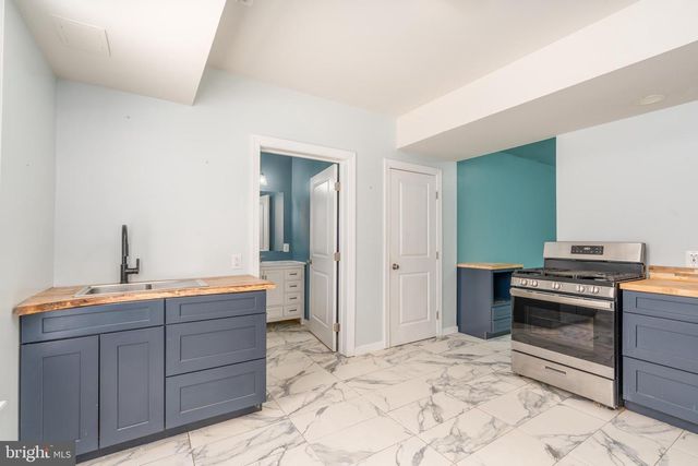 116 WAYPOINTE CT, Fredericksburg, VA 22406