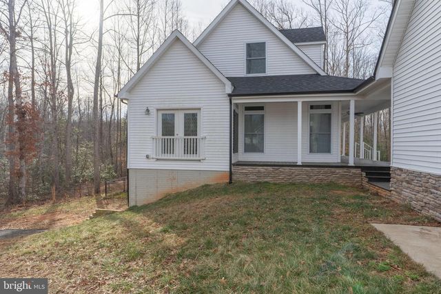 116 WAYPOINTE CT, Fredericksburg, VA 22406