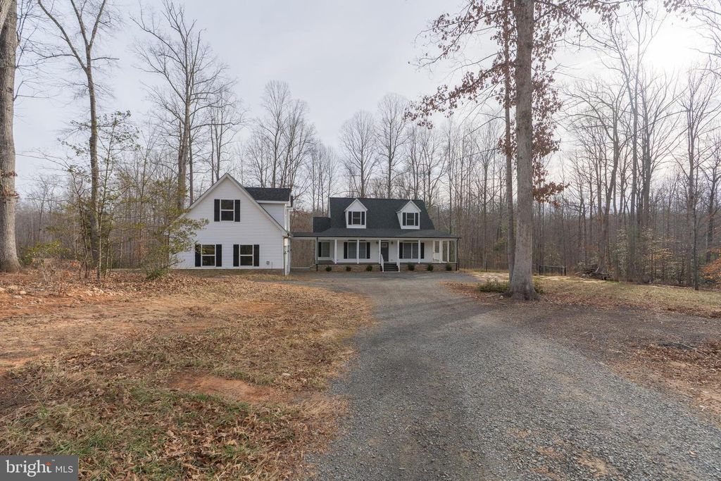 116 WAYPOINTE CT, Fredericksburg, VA 22406