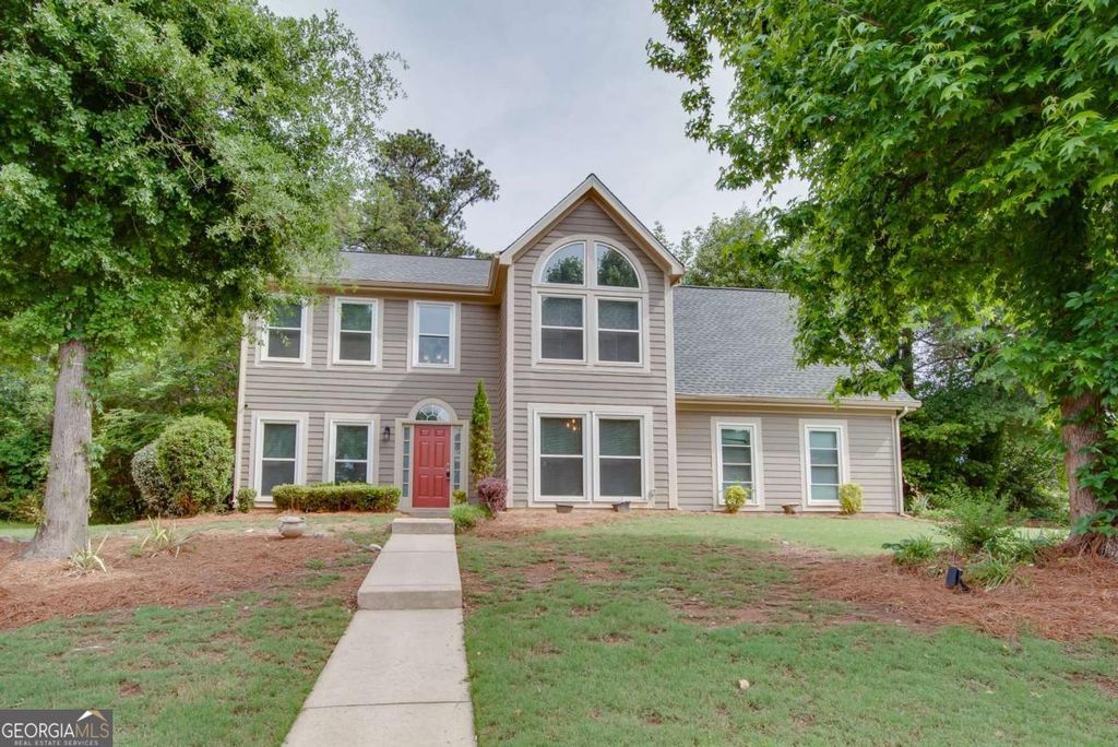 483 Mountain Oaks Parkway, Stone Mountain, GA 30087