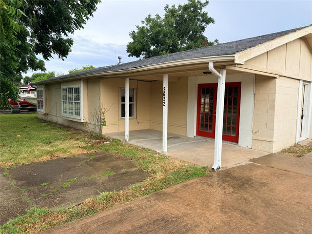 2622 34th Avenue N, Texas City, TX 77590