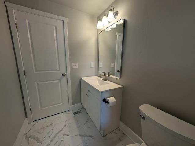 321 Leafland Ave, Nashville, TN 37210