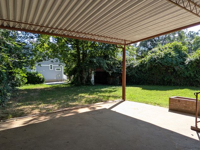 321 Leafland Ave, Nashville, TN 37210