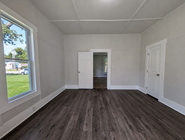 321 Leafland Ave, Nashville, TN 37210
