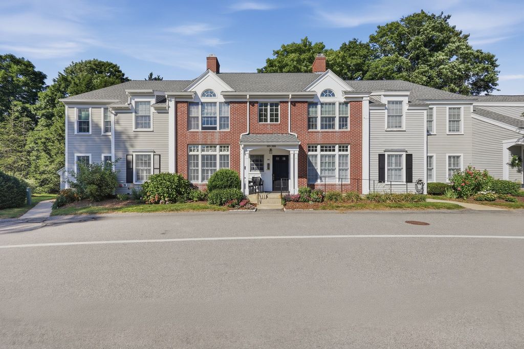 308 Old Country Rd 308, Wenham, MA 01984