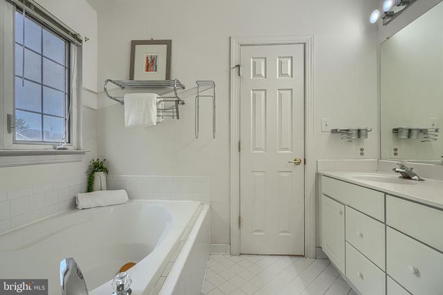 2208 MEARS LN, Silver Spring, MD 20906