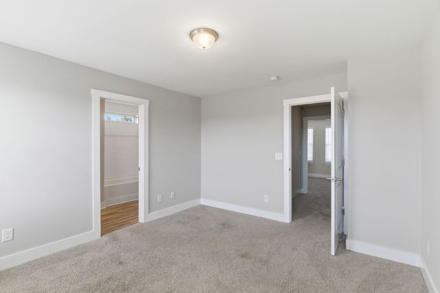 102 Dry Creek Commons Dr, Goodlettsville, TN 37072