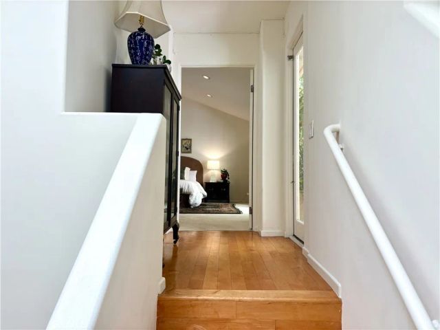 10055 Reevesbury Drive, Beverly Hills, CA 90210