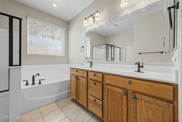 3025 W T RYAN Lane, Phoenix, AZ 85041