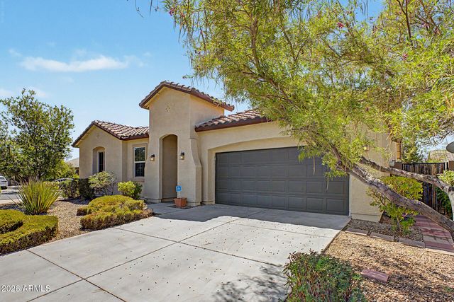 3025 W T RYAN Lane, Phoenix, AZ 85041