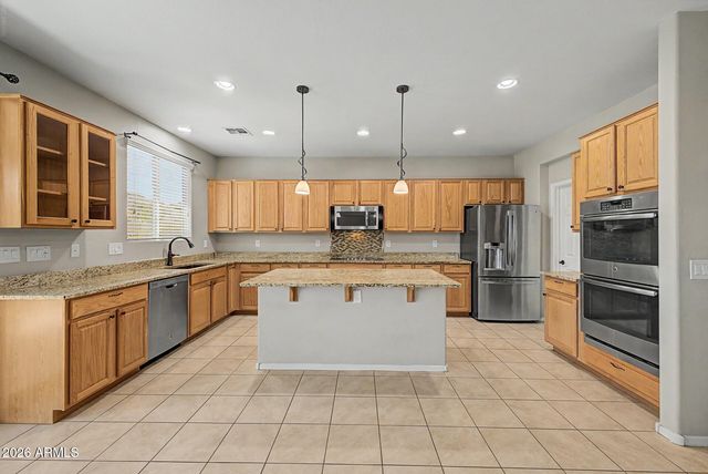 3025 W T RYAN Lane, Phoenix, AZ 85041