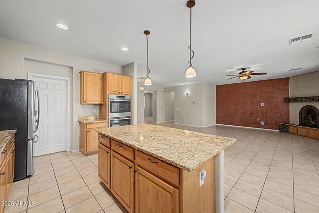 3025 W T RYAN Lane, Phoenix, AZ 85041