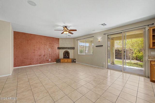 3025 W T RYAN Lane, Phoenix, AZ 85041
