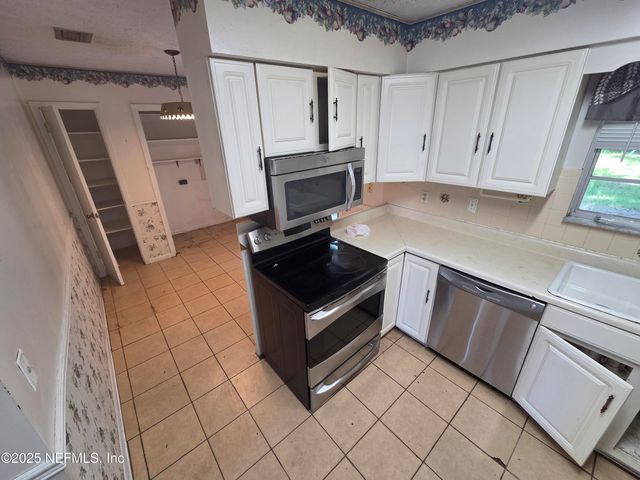 1727 POPLAR Drive, Orange Park, FL 32073