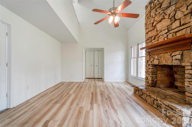 124 Gold Run Court, Kings Mountain, NC 28086