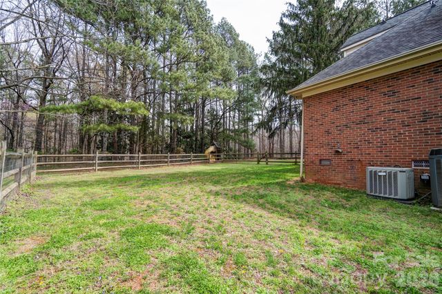 124 Gold Run Court, Kings Mountain, NC 28086