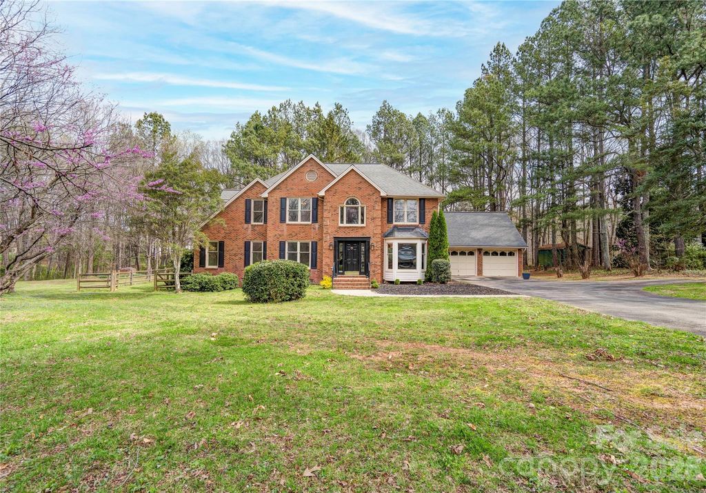 124 Gold Run Court, Kings Mountain, NC 28086