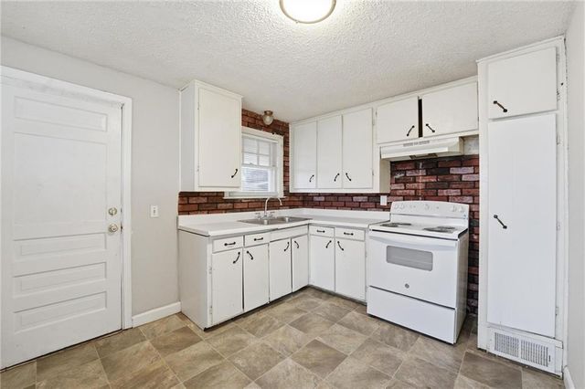 1501 N 22nd Street, Kansas City, KS 66102