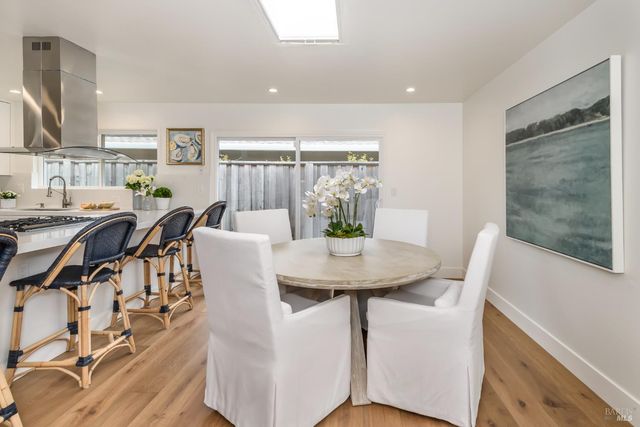 9 Saint Lucia Pl, Tiburon, CA 94920