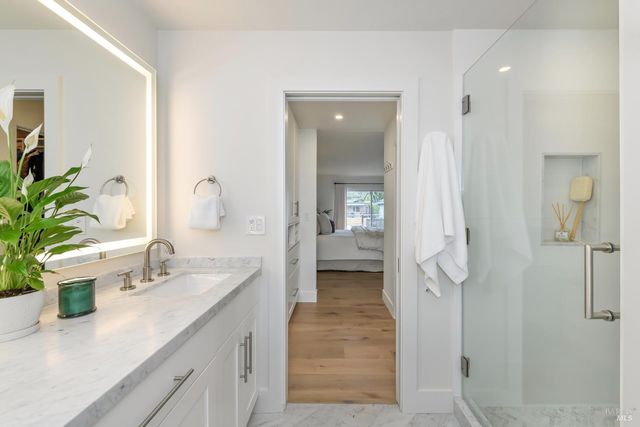 9 Saint Lucia Pl, Tiburon, CA 94920