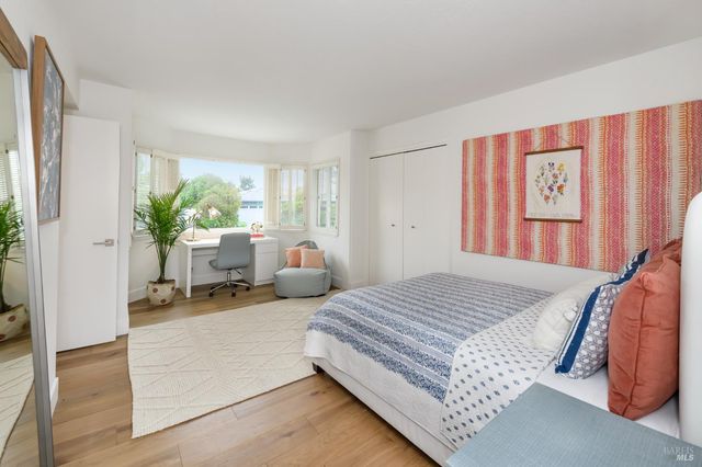 9 Saint Lucia Pl, Tiburon, CA 94920