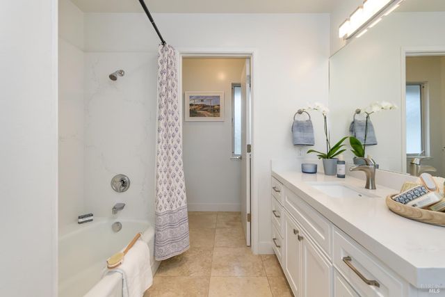 9 Saint Lucia Pl, Tiburon, CA 94920