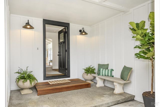 9 Saint Lucia Pl, Tiburon, CA 94920