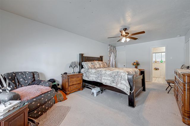 2307 Oakview Drive, Missouri City, TX 77459