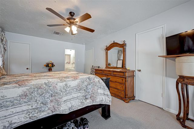 2307 Oakview Drive, Missouri City, TX 77459