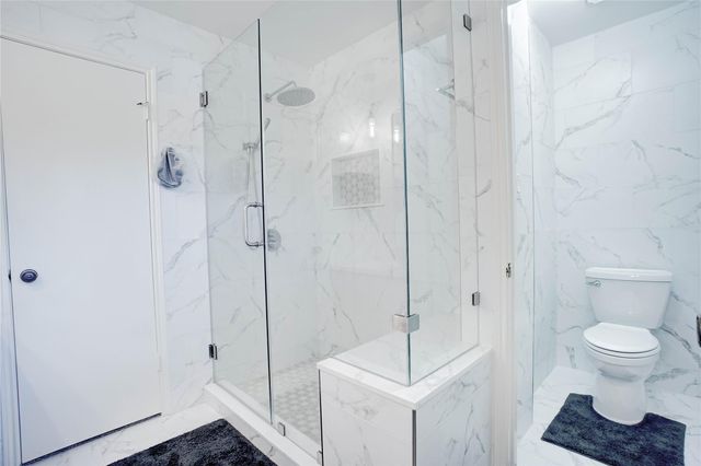 2307 Oakview Drive, Missouri City, TX 77459