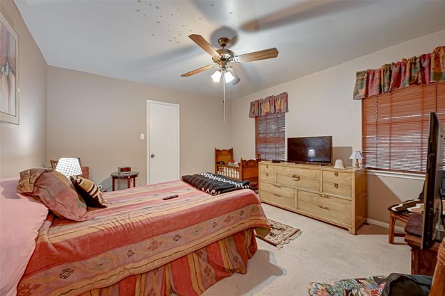 2307 Oakview Drive, Missouri City, TX 77459