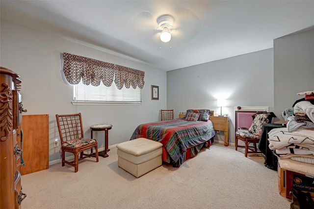 2307 Oakview Drive, Missouri City, TX 77459