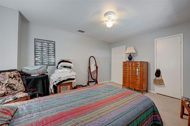 2307 Oakview Drive, Missouri City, TX 77459