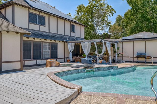 2307 Oakview Drive, Missouri City, TX 77459