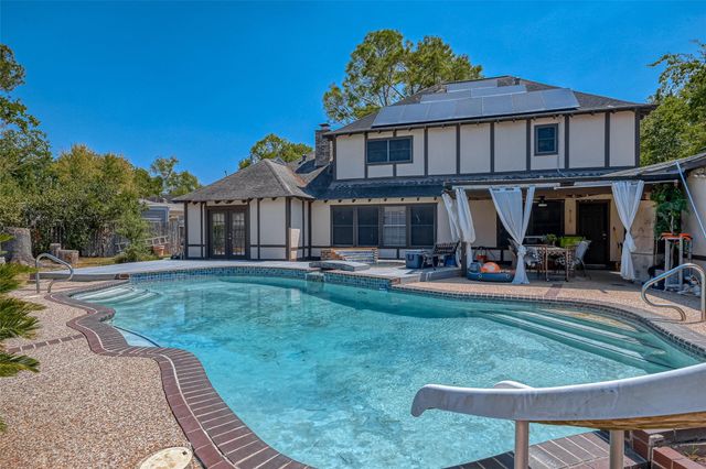 2307 Oakview Drive, Missouri City, TX 77459