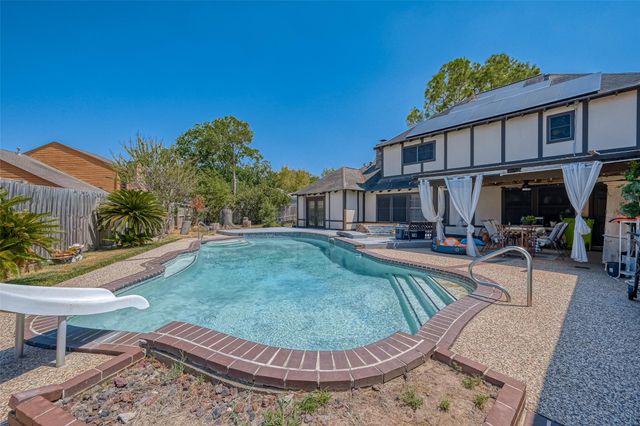 2307 Oakview Drive, Missouri City, TX 77459