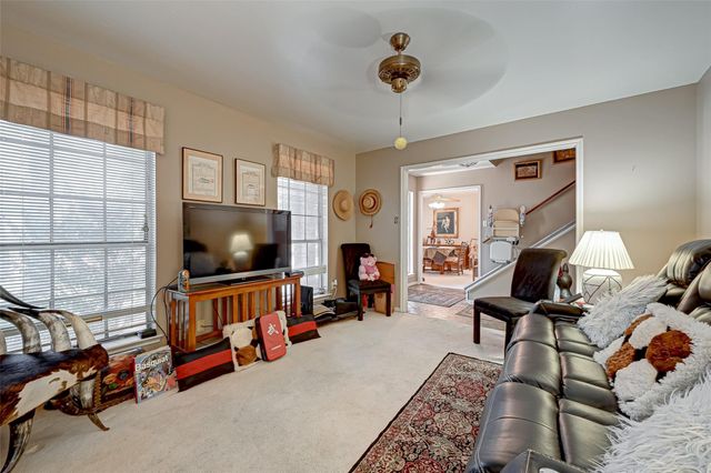 2307 Oakview Drive, Missouri City, TX 77459