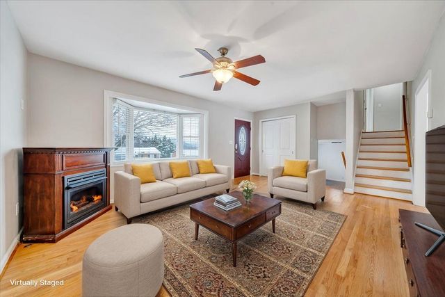 E 646 Augusta AVE, Vinton, VA 24179