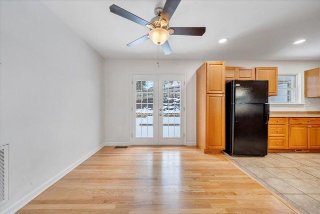 E 646 Augusta AVE, Vinton, VA 24179