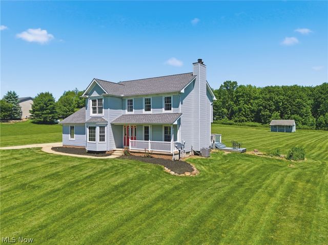 7987 Lisbon St E, East Canton, OH 44730