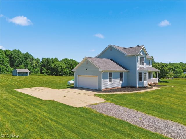 7987 Lisbon St E, East Canton, OH 44730