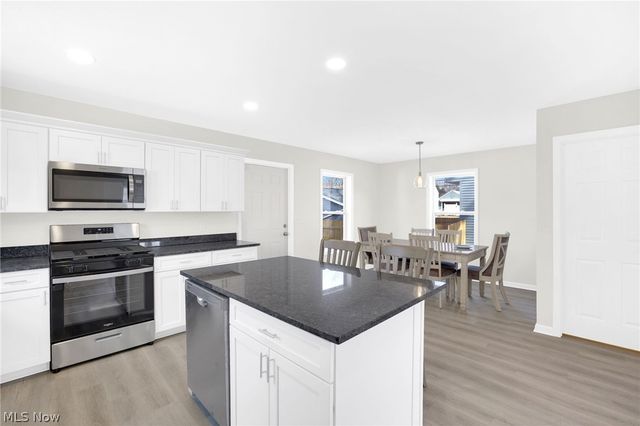 1331 Leonora Avenue, Akron, OH 44305