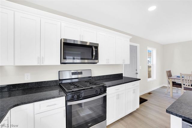 1331 Leonora Avenue, Akron, OH 44305