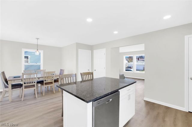 1331 Leonora Avenue, Akron, OH 44305