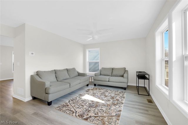 1331 Leonora Avenue, Akron, OH 44305