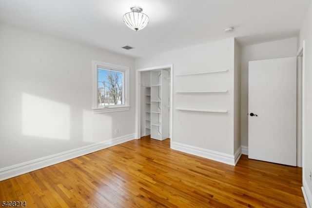 59 Sun Valley Way, Morris Plains Boro, NJ 07950