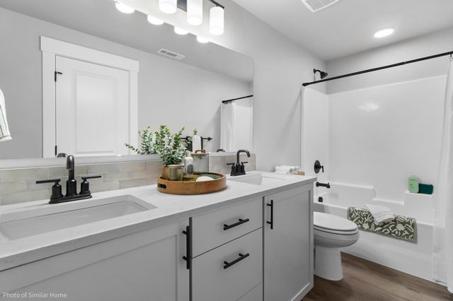 317 Apple Tree Ct, Cheney, WA 99004