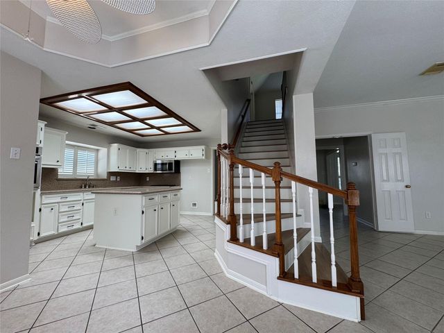 6926 Hearthside Drive, Sugar Land, TX 77479
