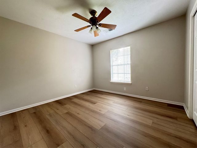 6926 Hearthside Drive, Sugar Land, TX 77479