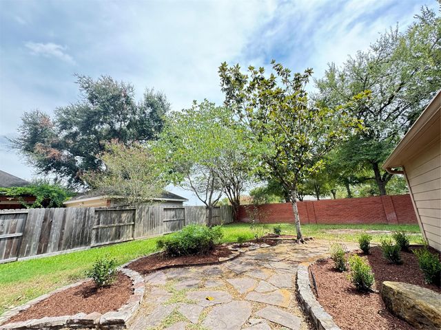 6926 Hearthside Drive, Sugar Land, TX 77479